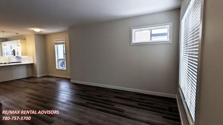 30 Evanscrest Park Northwest - Photo 2