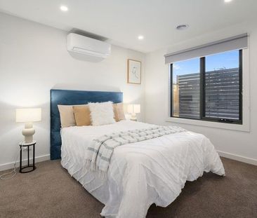 Effortless lifestyle in a great location! - Photo 4