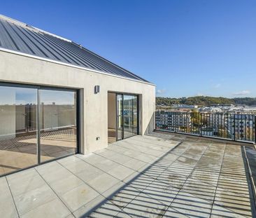 Location Appartement 4 pièces 91m² BORDEAUX 33100 - Photo 4