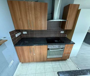 Northfield Road, Hounslow, TW5 - Photo 5