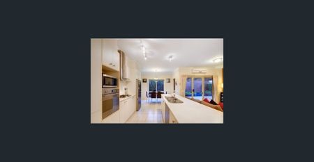 Spacious family home. - Photo 5