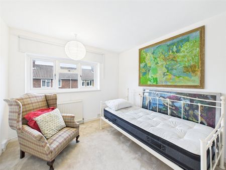 Sussex Close, St Margarets, Middlesex, TW1, Twickenham - Photo 2