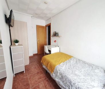 Carrer Mestre Valls, Valencia, Valencian Community 46022 - Photo 1