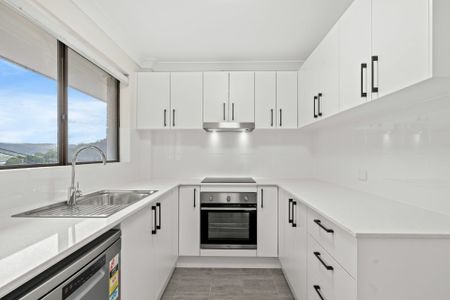 Renovated 2 Bedroom Unit - Move In Ready - Photo 4