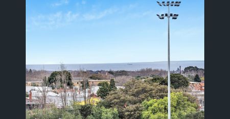 IN THE HEART OF ARMADALE WITH STUNNING CITY VIEWS - Photo 4