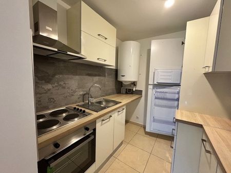 Location Appartement 2 pièces 45m² - Photo 3