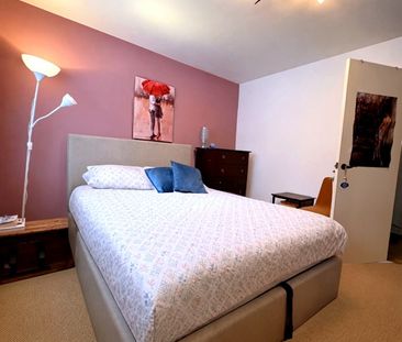 1 Bed Flat, Greenwich, SE10 - Photo 5