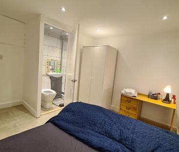 Room in a Shared House, Pomona Street, S11 - Photo 3