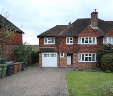 EN SUITE- Room 6, Pewley Way, Guildford, GU1 3PX - Photo 4