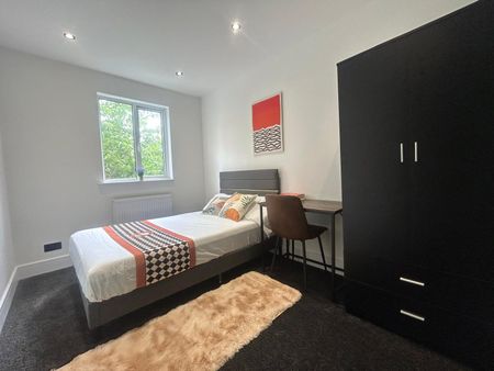 Canterbury Road, Guildford, Surrey, GU2 9TF - Photo 5