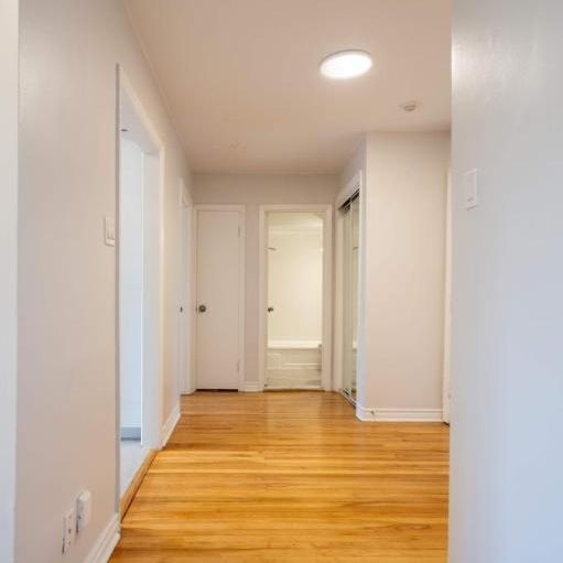 🏡 1 chambre lumineuse |1 400 $/mois | $1246/mois - Photo 1