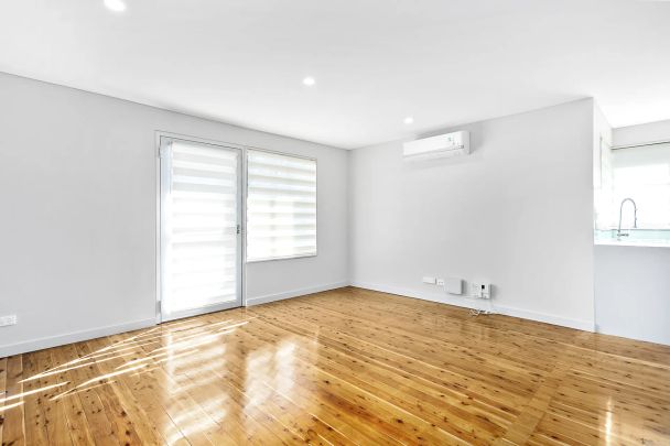 Easy low level maintenance living - Photo 1