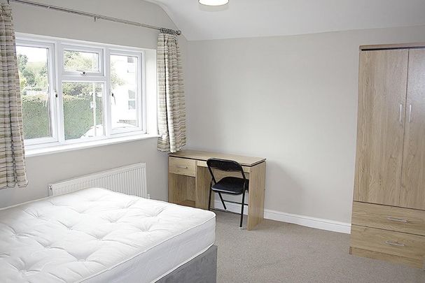 5 bedroom detached house to rent - Photo 1