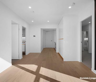 MODERN APARTMENT CLOSE TO EVERYTHING - Photo 1