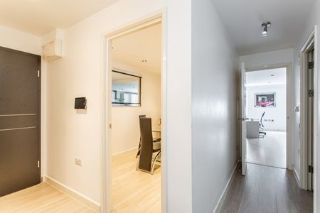 Fabian House, Cannon Street Road, Whitechapel E1 - Photo 3