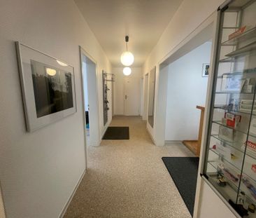 Helle Praxisfläche in ruhiger Lage von Hiddenhausen-Schweicheln - Photo 1