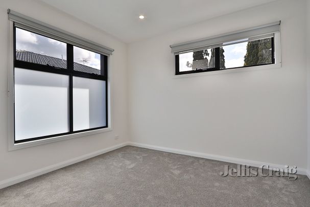 69 Crow Street, Burwood East - Photo 1