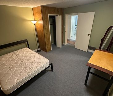 784 East 56th Avenue Vancouver British Columbia Canada - V5X 1R9 - Photo 3
