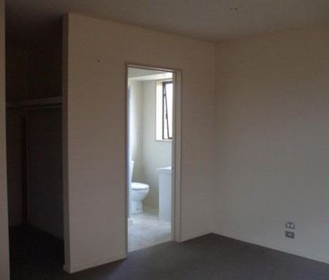 Three Bedroom Home, Renwick - Photo 1