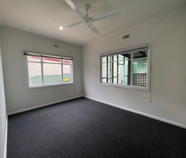 50 Henderson Road, Queanbeyan NSW 2620 - House For Rent | Domain - Photo 6