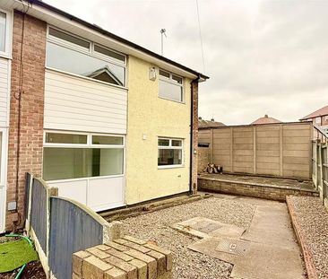 3 bedroom semi-detached house to rent - Photo 1