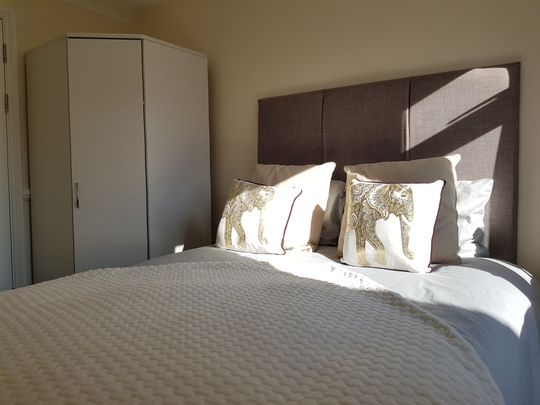 Wisden Road Room 2 - Photo 1