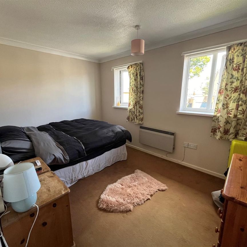 Cedar Court, Martock - Photo 1