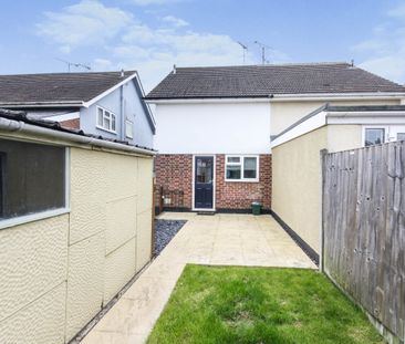 Two-Bedrooms Semi-Detached House - Photo 4