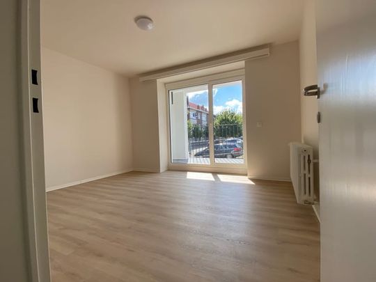 Appartement te huur - Photo 1