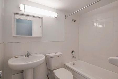Montgomery Mills - 24 — 2 Bedroom - Photo 4
