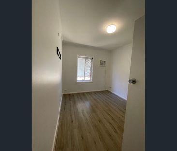 24 Langford Terrace Salisbury North - renovated duplex - Photo 2