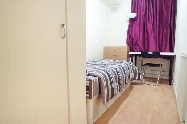 RM4 St. Stephens Road | Bow | London | E3 5JN - Photo 1