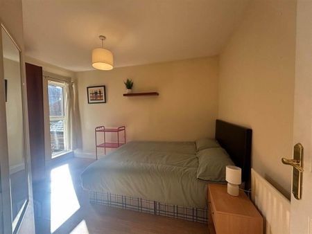 Apt 4, 89 Eglantine Avenue, Off Malone Road, Belfast, BT9 6EW - Photo 2