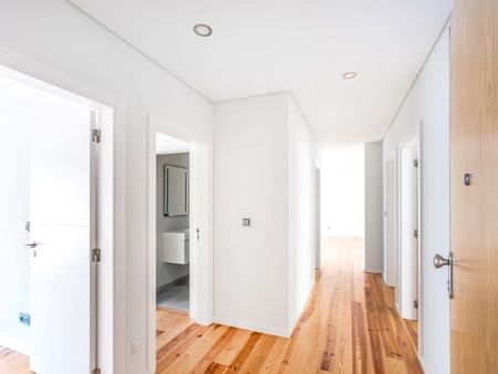 Cascais e Estoril, Lisbon - Photo 2