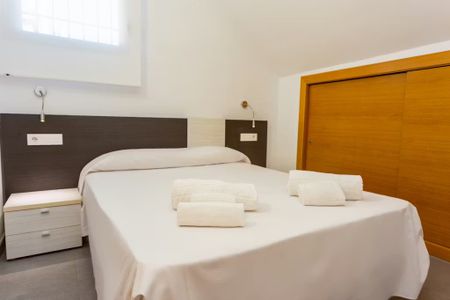 Avinguda de Pius XII, Valencia, Valencian Community 46009 - Photo 5