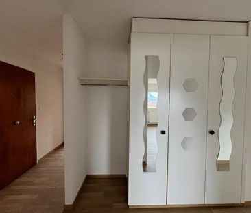 Bel appartement de 3.5 pièces au 7ème étage partiellement rénové av... - Foto 1