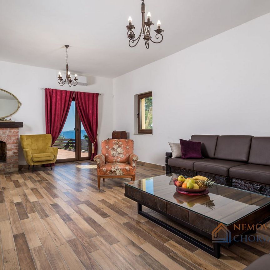 Pronájem domu 280 m² s pozemkem 3 500 m² - Photo 1