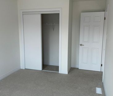 For Lease - 148 Port Crescent, Welland, Ontario - Photo 3