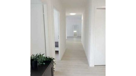 5½ Zimmer-Wohnung in Volketswil (ZH), möbliert - Photo 4