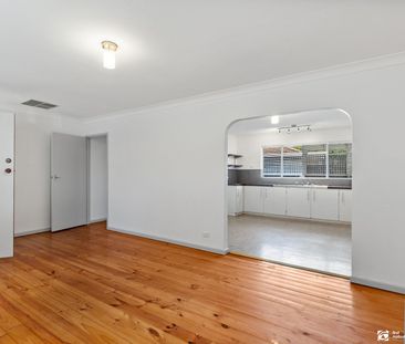 Quiet Front Unit Close to Beach, Cafes & Westfield Marion - Photo 1