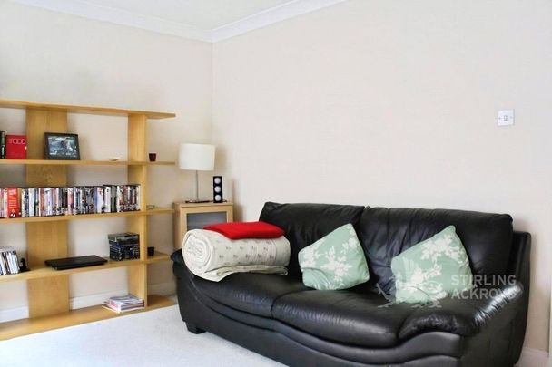 Haydon Place, Guildford, GU1 4LL - Photo 1