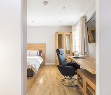 1 bedroom in a house share to rent - Photo 4