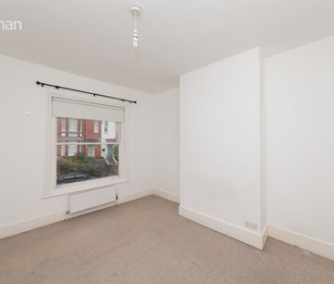 4 bedroom terraced house to rent - Photo 1