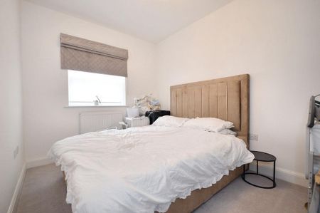 3 bedroom detached house to rent - Photo 5