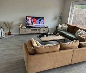 Ruime, moderne woning met 3 slaapkamers en tuin - Photo 2