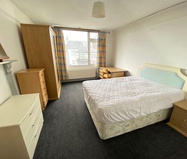 4 bedroom house to rent - Photo 3