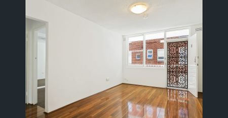 Prime Summer Hill Location with Modern Comfort - Photo 5