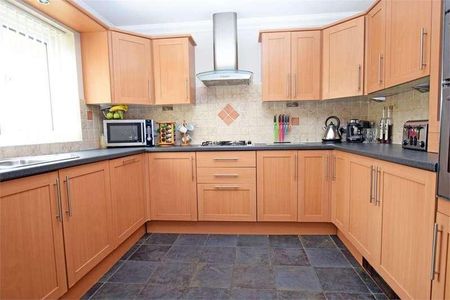 Mierscourt Road, Rainham, Gillingham, ME8 - Photo 5