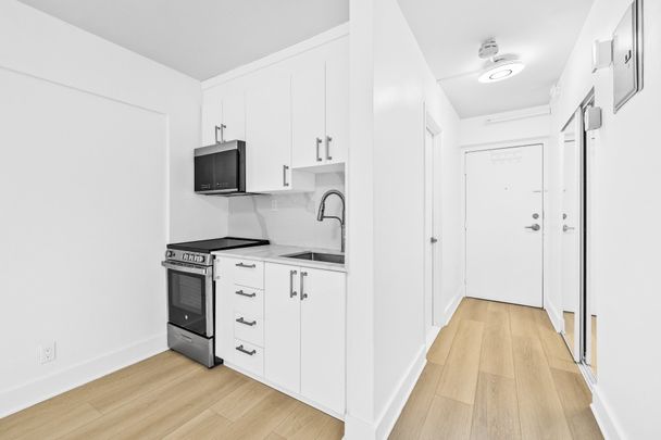 1900 Av. Lincoln, #33 - Photo 1