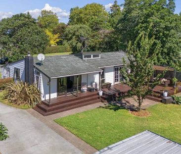 3 Bedroom Home with Rumpus - Photo 4